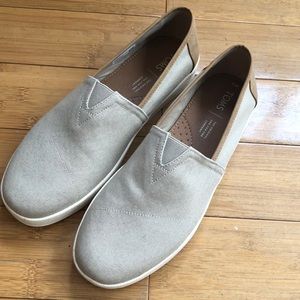 Toms - Mens Avalon Slip-Ons in Oxford Tan Canvas